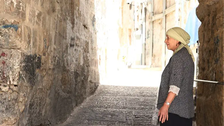 "אני חולמת לגדל את סממני הקטורת בגינה שלי". הרבנית אסתר שטרנברג