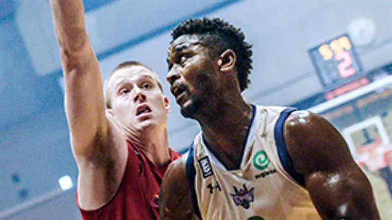 הילטון ארמסטרונג