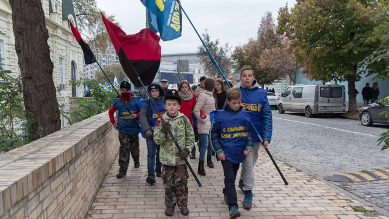 Юные националисты в Киеве