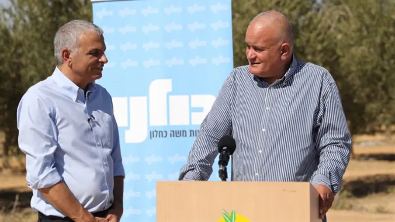 השר כחלון עם מאיר צור, היום