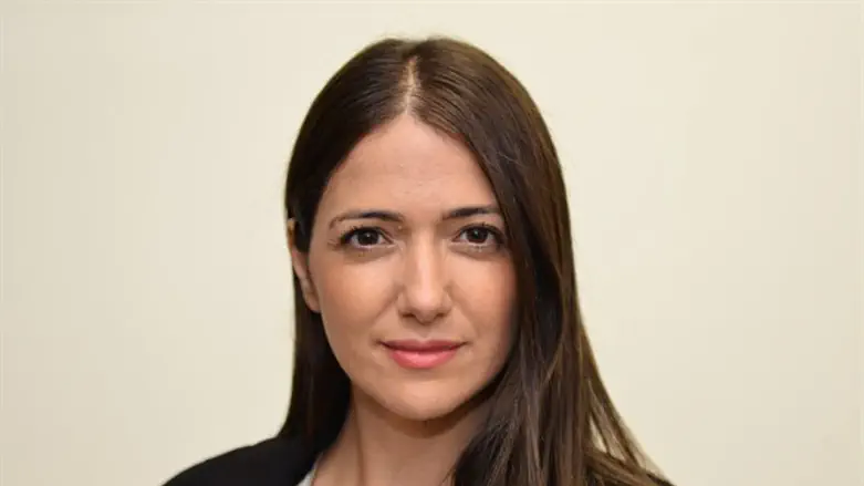 מקום שלישי. קרן שירוני