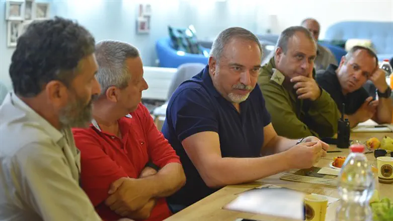 ליברמן בכיסופים