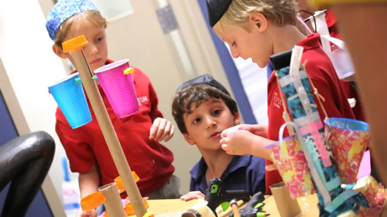 Students at The Epstein School in Atlanta built their own scales as part of a Yo