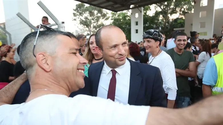 Bennett visits Sderot