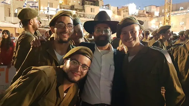 Haredi paratroopers