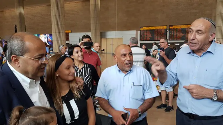Yogev with Arab MKs