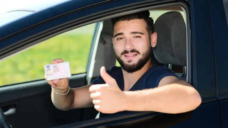 בסוף (כמעט) כולם מוציאים רישיון