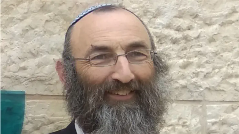 הרב מנחם פרל