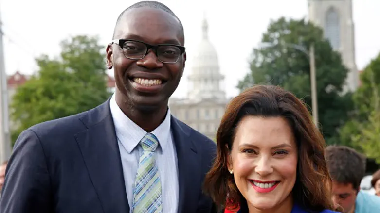 Garlin Gilchrist with running mate Gretchen Whitmer