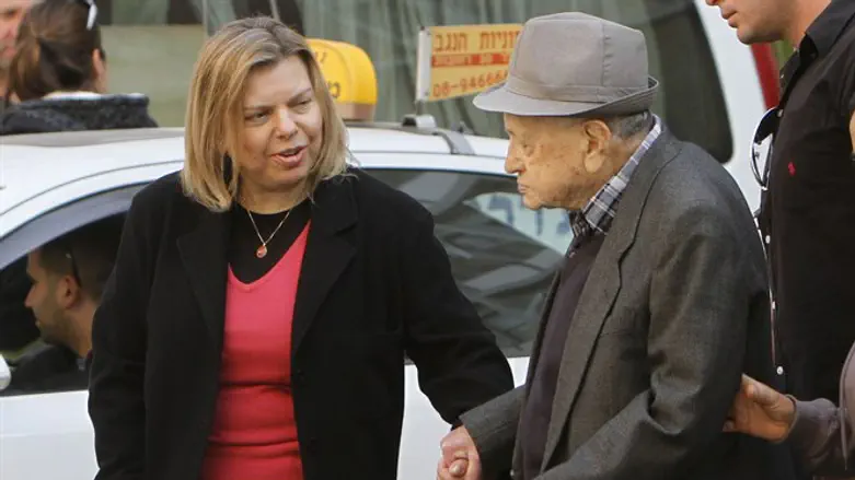 שרה נתניהו ואביה שמואל בן ארצי