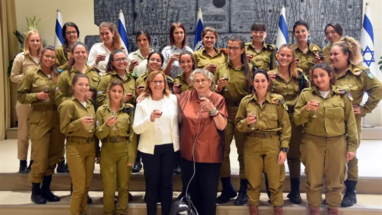 שירות מלא ומשמעותי