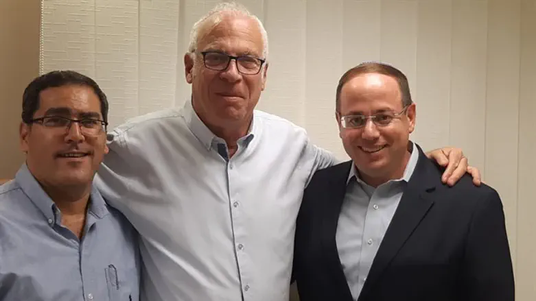 מימין: פינסקי, אריאל וג'רבי