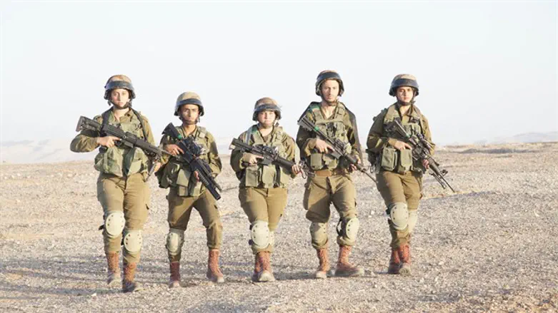 פערי מוטיבציה אדירים בין הבנות לבנים. 'יחידה מעורבת'