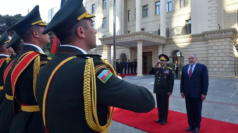 Авигдор Либерман в Баку