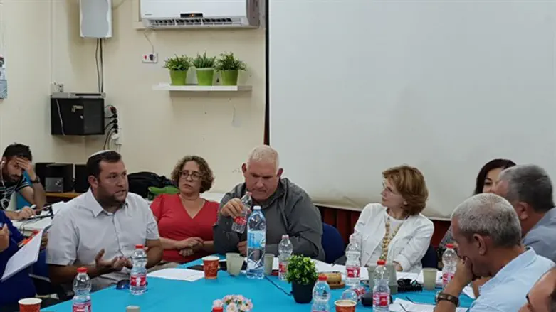 הממשלה כולה צריכה להגביר את העשייה.