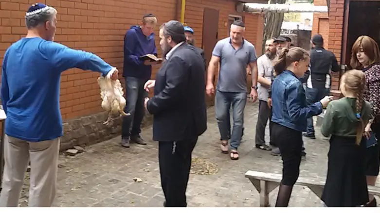 Евреи Харькова провели обряд капарот