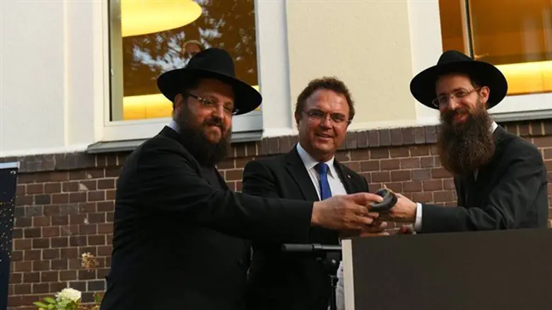 תקיעת שופר בהרמת הכוסית