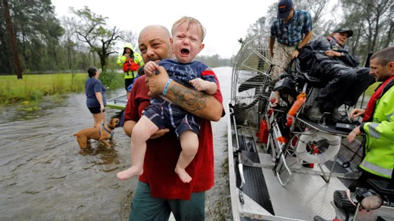 הוריקן פלורנס: פינוי בשל שטפון