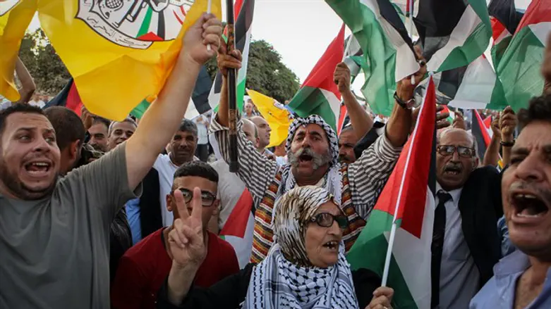 Khan al-Ahmar rioters