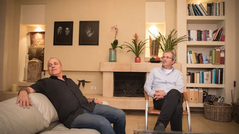 "הלוואי שתהיה הצלבה בין האינטרסים של הימין והשמאל". הפרופ' ידידיה שטרן ואשר כהן