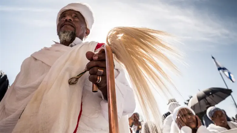 Ethiopian Jewish community in Israel take part in prayer of Sigd holiday