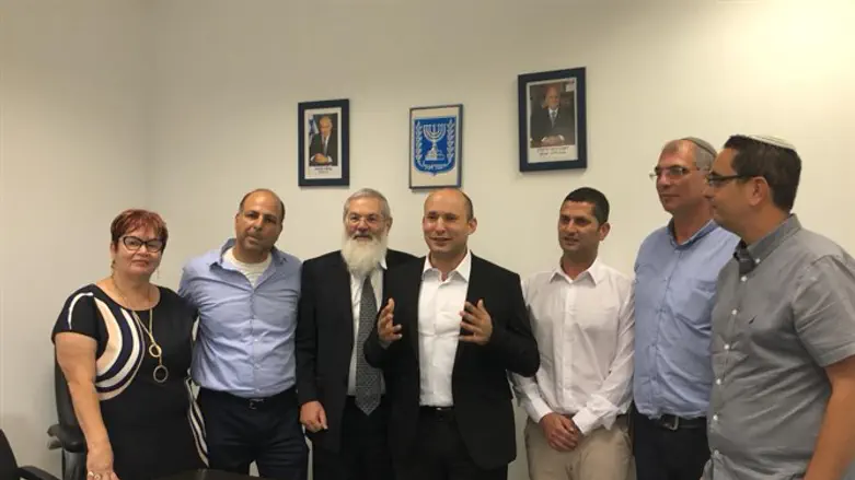 מציינים את שיתוף הפעולה בנשר