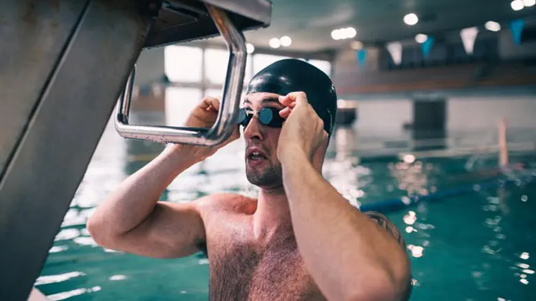 לאיפה בדיוק הרכב הזה חושב שהוא נוסע?