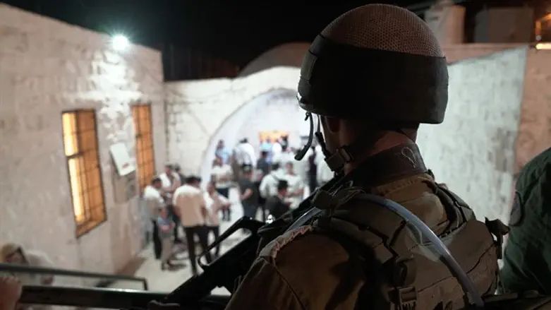 Молитва у Гробницы Иосифа