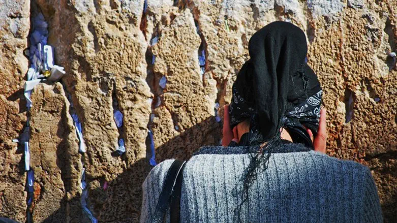 Jewish woman (illustrative)