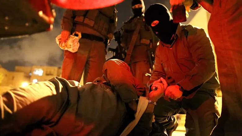 Задержание арабского тррориста. Иллюстрация