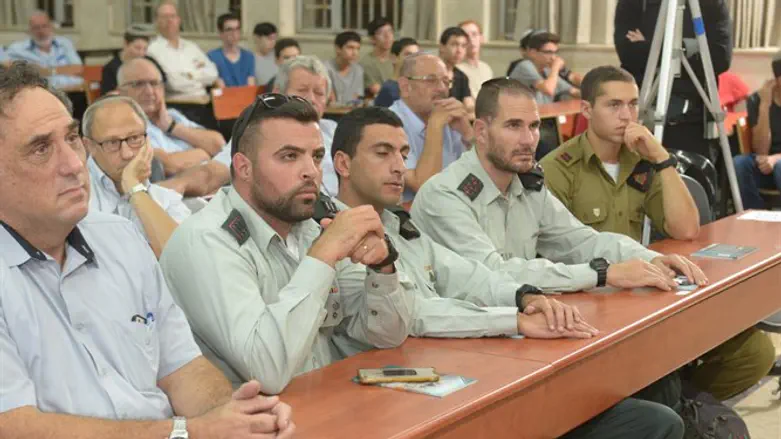 טקס האזכרה בישיבת נתיב מאיר