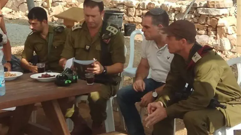 רביבי בפגישה עם פדן ושפירא