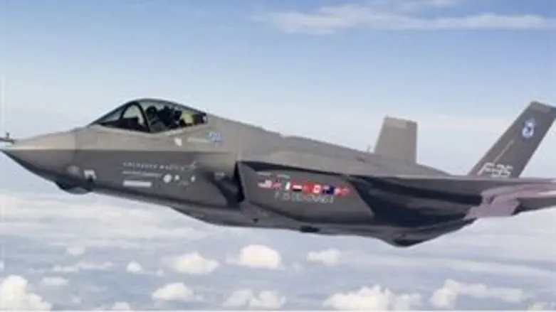 F35