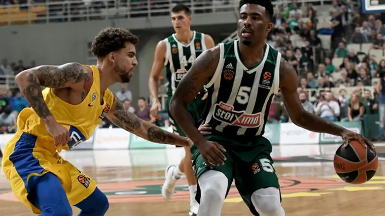 סקוטי ווילבקין מנסה לעצור את היוונים, הערב