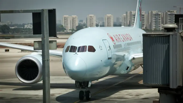 מטוס אייר קנדה. ארכיון