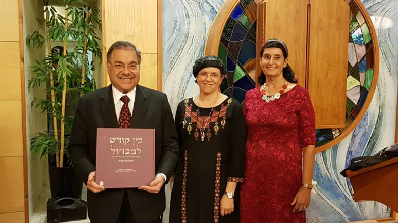 Book authors with Rabbi Riskin
