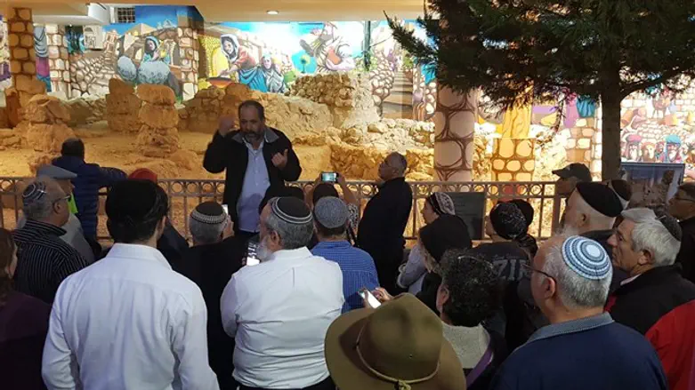 פתיחת אתר תל חברון