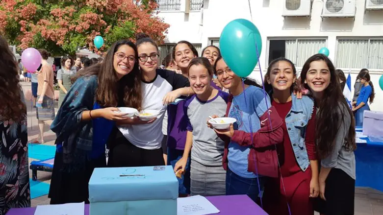 התלמידות בוחרות