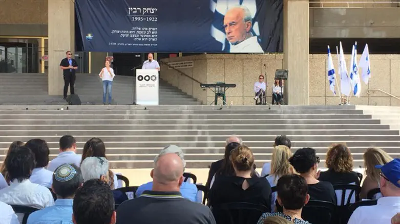 יעלון נואם בטקס