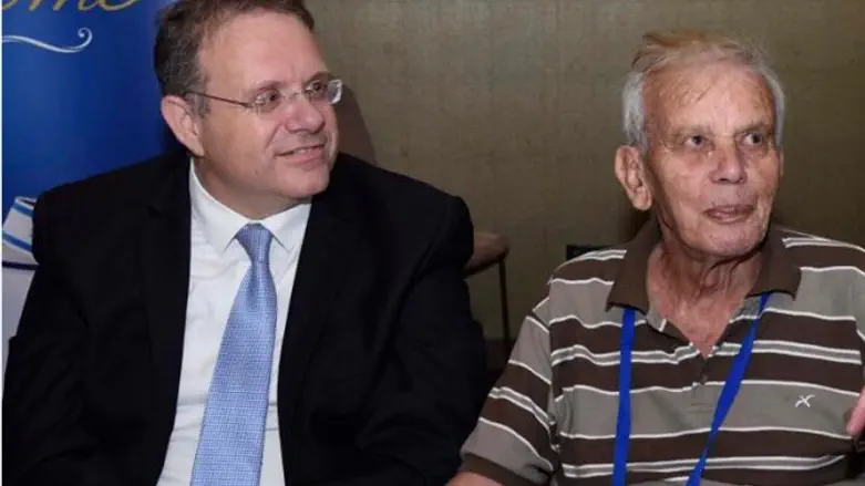 Yaakov Hagoel (L) and Matti Drobles