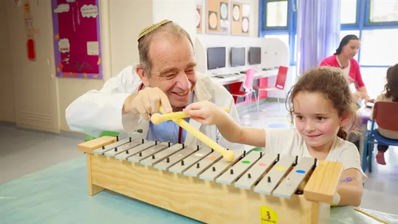 "רופאי ילדים נשארו באיזשהו מקום ילדים בעצמם". פרופ' שמעון רייף