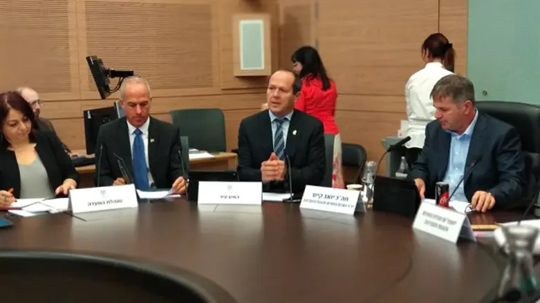 Barkat in Interior Committee