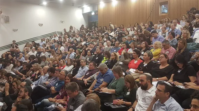 תפקיד בלי כסף ובלי כבוד. כנס השקת ארגון מנהלי בתי הספר