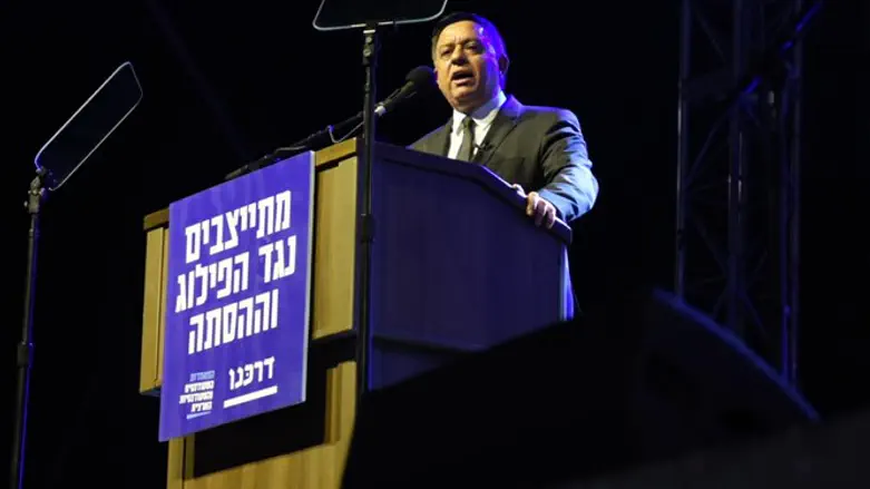 Avi Gabbay at the memorial for Yitzhak Rabin
