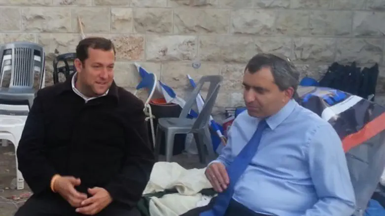 דגן ואלקין. ארכיון