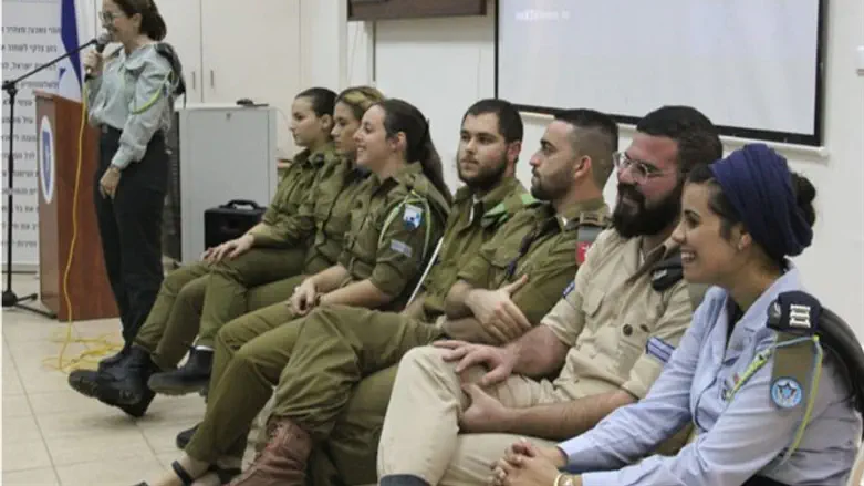 חשוב שהמפגש עם הצבא יהיה טוב, חיובי ונכון