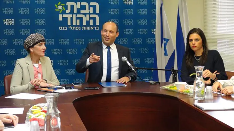 Bennett at Jewish Home Meeting