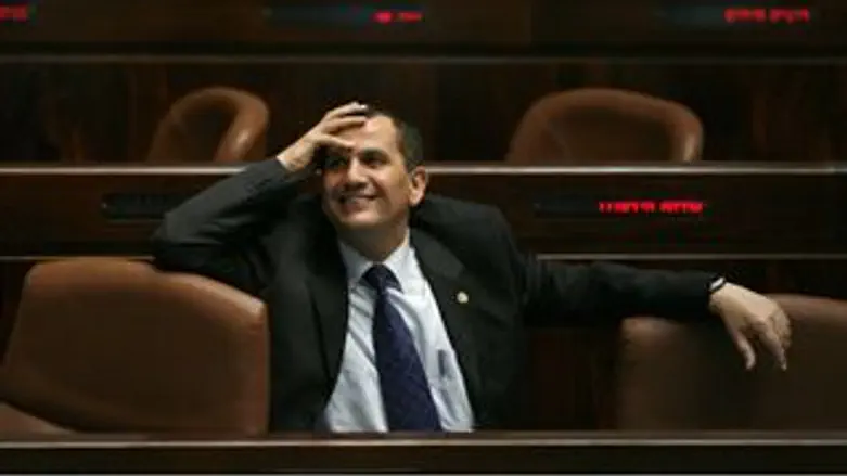 יעניקו גיבוי. אדרי