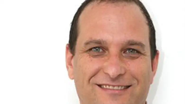 מוביל רפורמה. ד"ר גילת