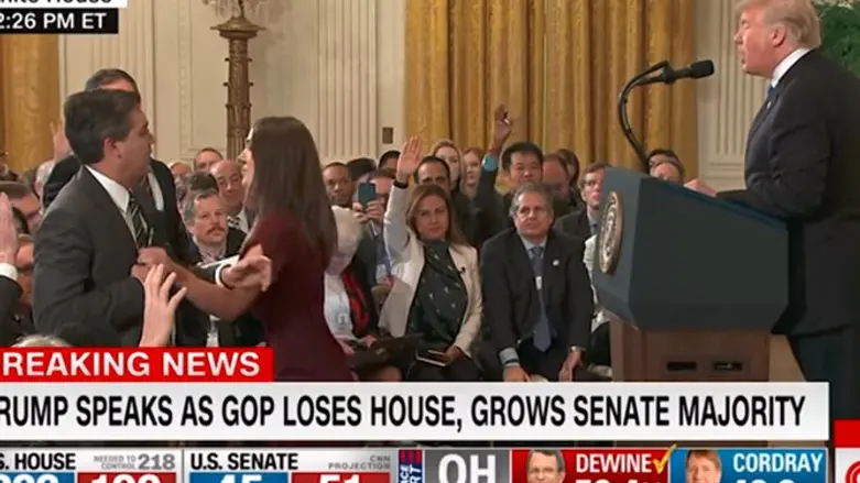 Джим Акоста против Дональда Трампа